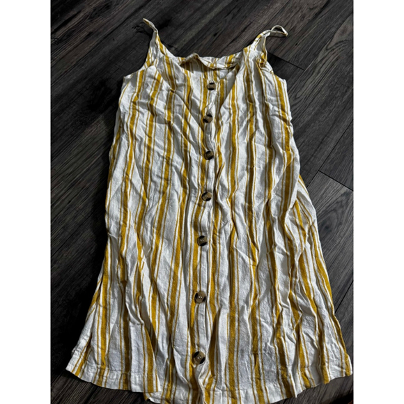 Altar'd State Dresses & Skirts - Altar’d State Size Medium, Never Worn wrinkly from my drawer lol, Linen Dress